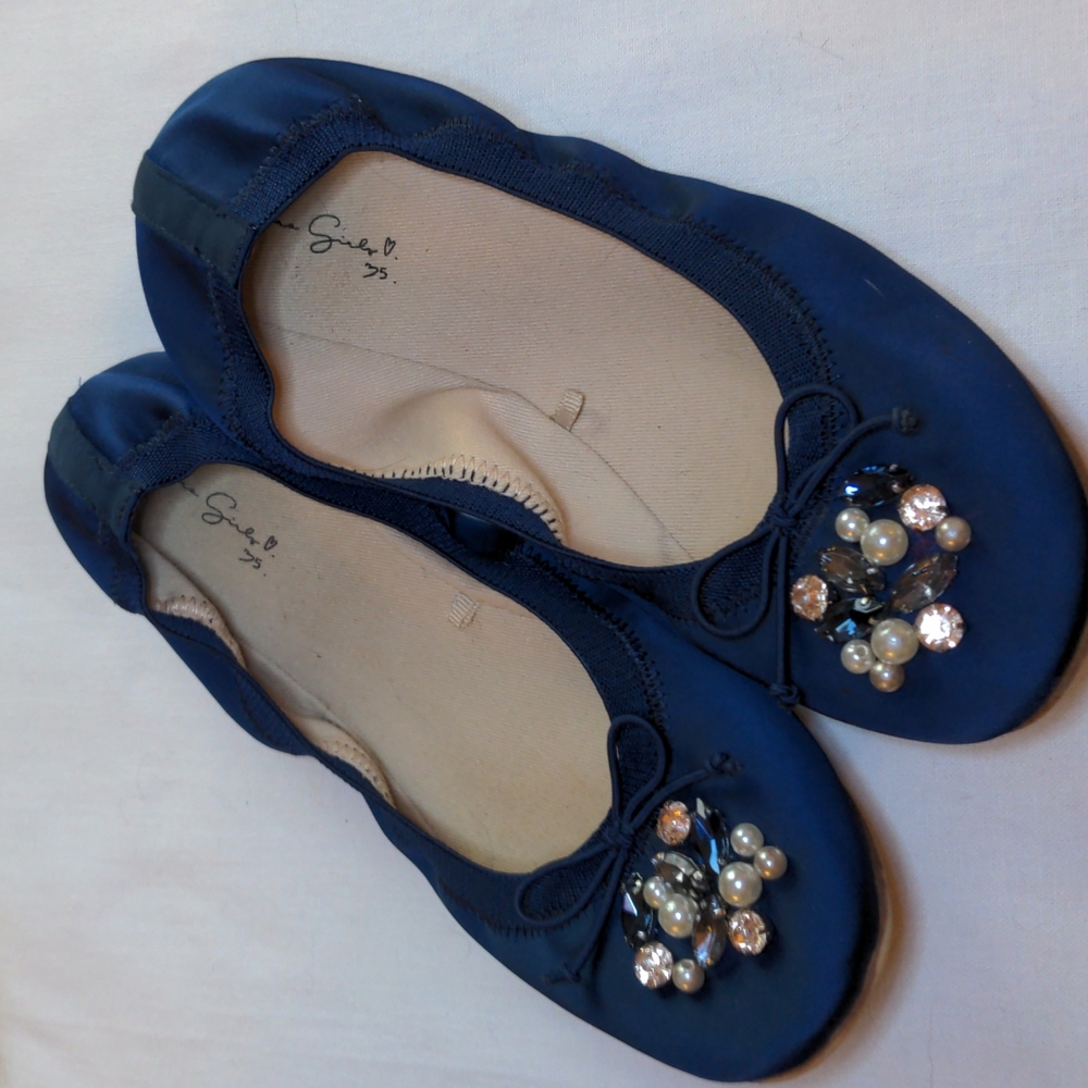 Navy blue embellished ballet flats